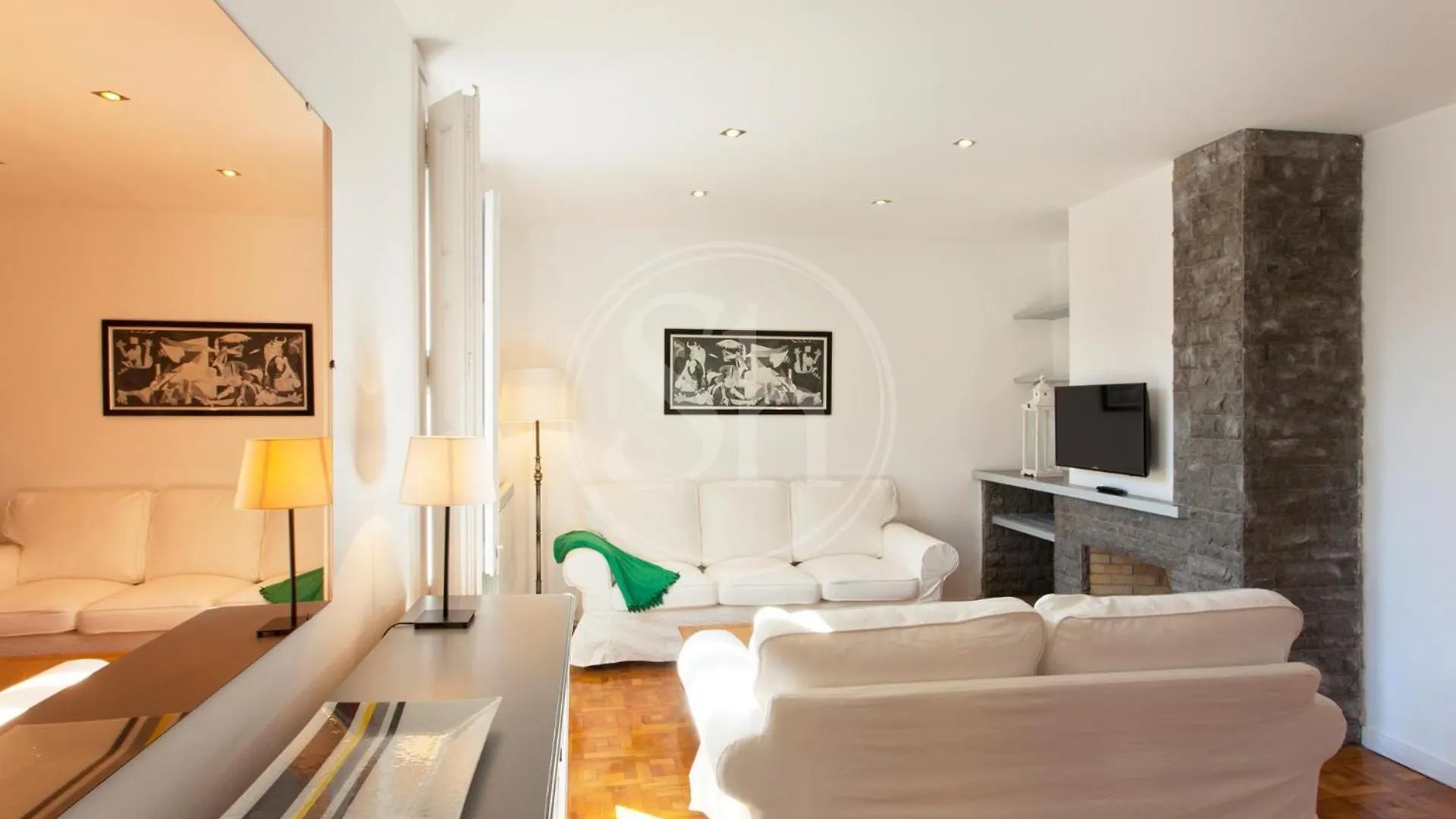 Centrico Apartamento Familiar Barcelona